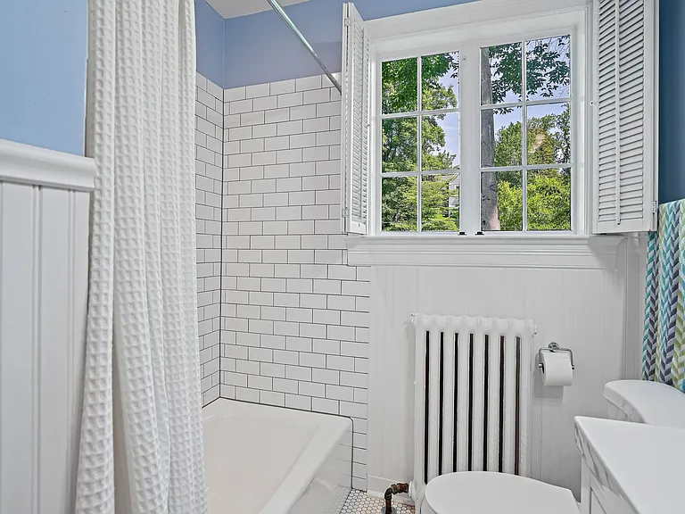 3612 Albemarle St NW — Photo 25