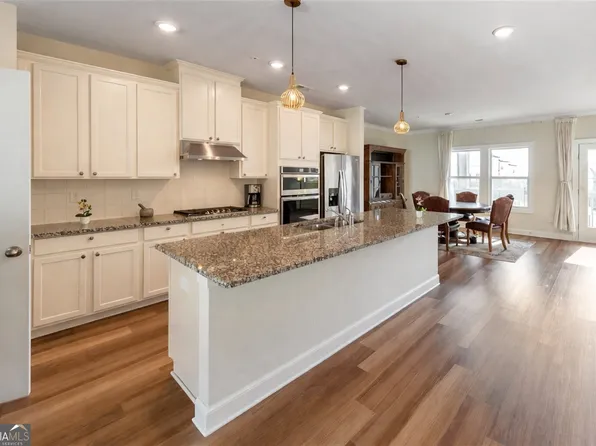 823 Mackay Crk, Woodstock, GA 30188