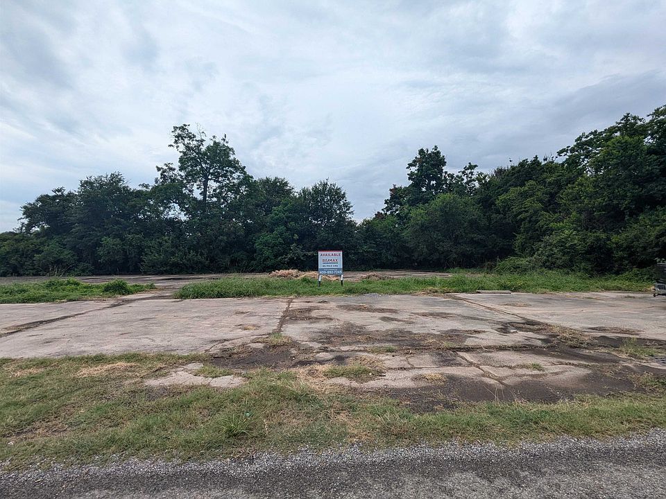 1st image of 6131 Jefferson Blvd