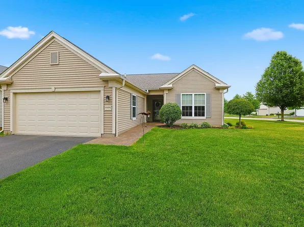 11926 Borhart Dr, Huntley, IL 60142