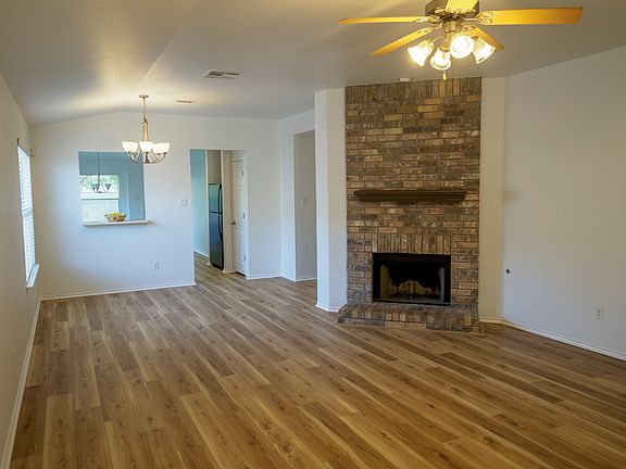 Enjoy a warm fireplace in a chili fall and winter day.
Separate dining area or extended living area or desk space.