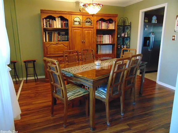 5th image of 124 Corporate Ter APT 9B