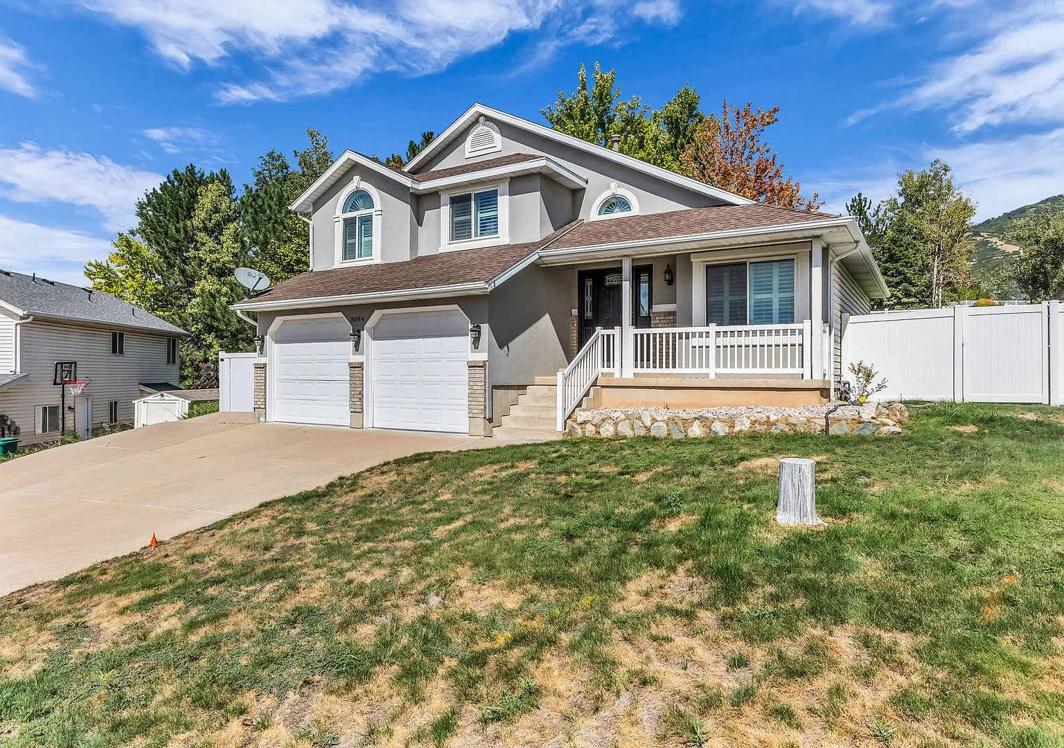 Spacious Multi-Level Layton Home with Fenced Yard & Modern Finishes — Photo 1