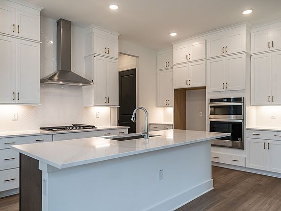 Parks at Meadowview - Jackson Interior Image 5