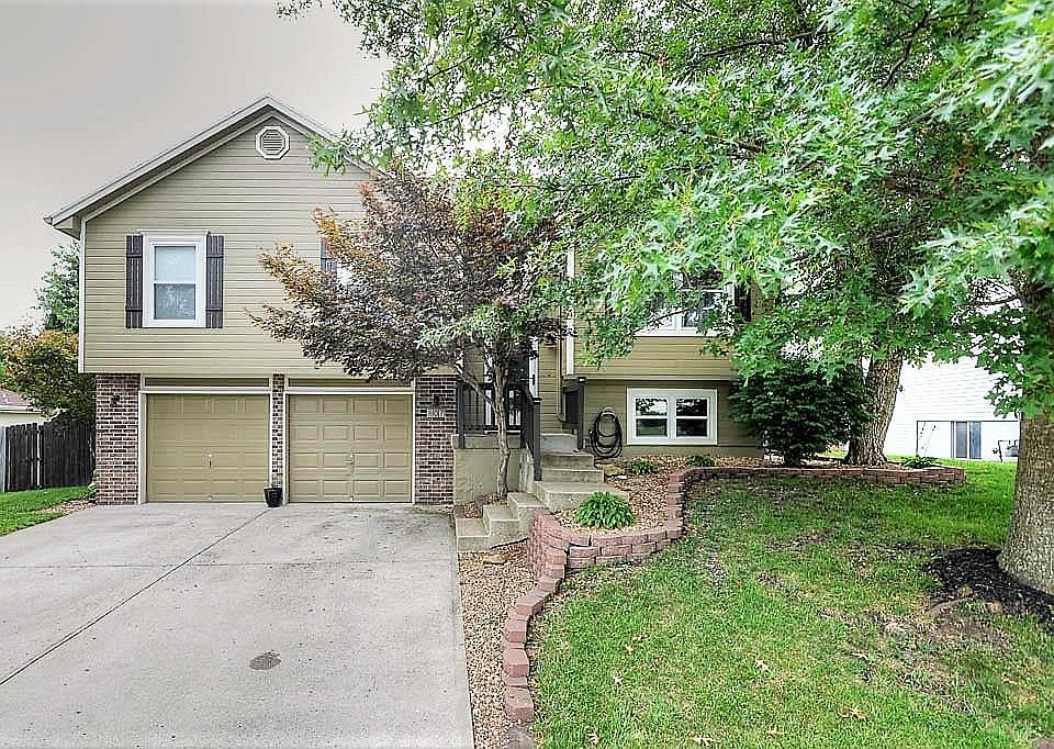 1st image of 807 Graystone Dr