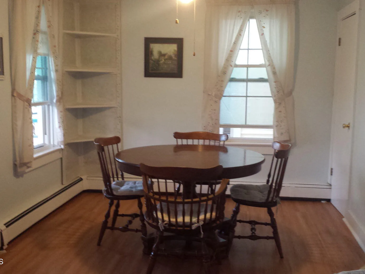1 bed, 2027 sqft, $1,600 — Photo 4