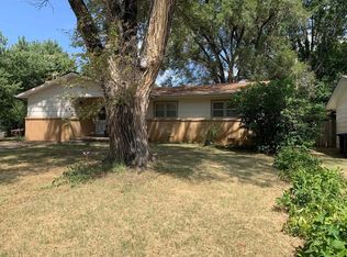 1676 N Montana Ave, El Dorado, KS 67042