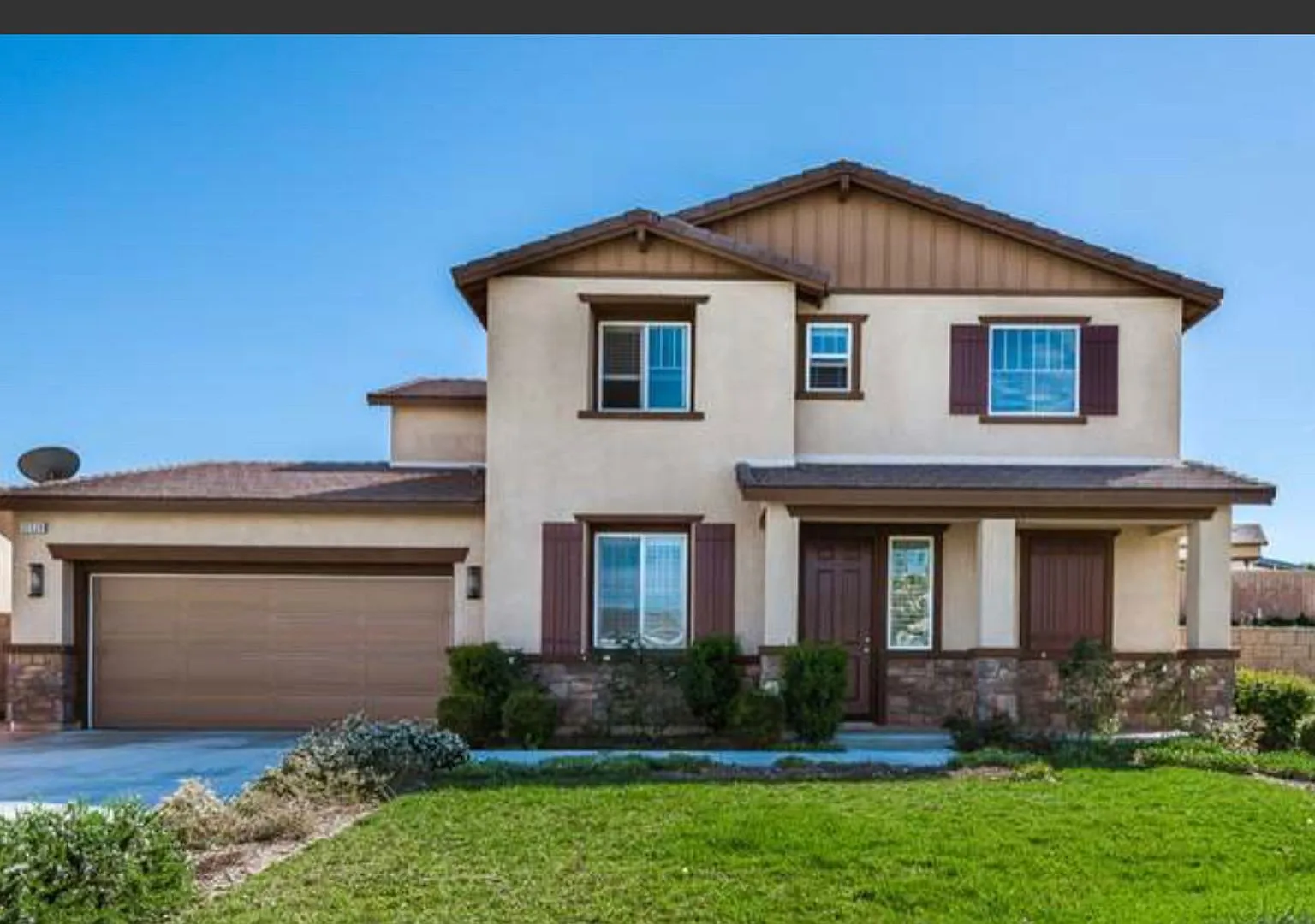 Winchester Spacious 4 Bedroom Home with Loft for Rent — Photo 1