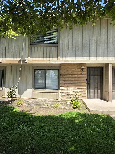 4747 N Woodrow Ave #105 Photo 1