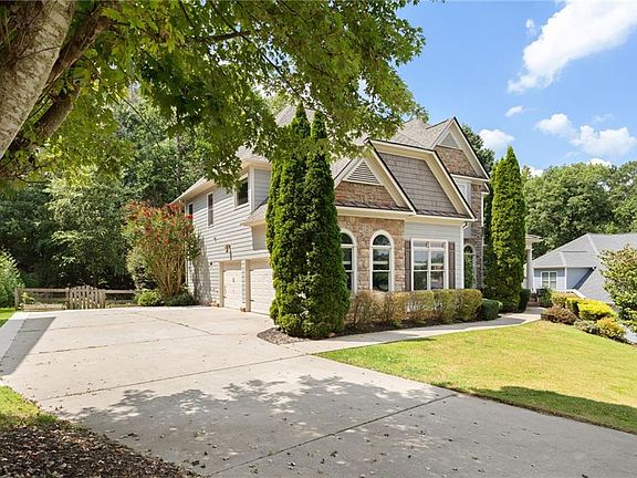2nd image of 320 Double Branches Ln