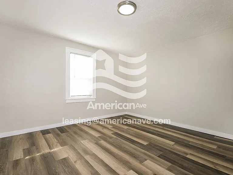 456907_003_wm_-_living_room_13347302.jpg