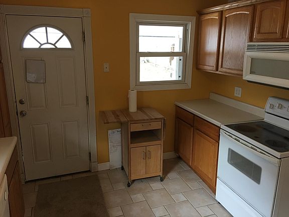 5th image of 740 E 71st Ter