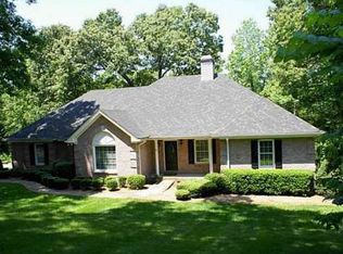 8135 Stone Hill Dr, Cumming, GA 30028