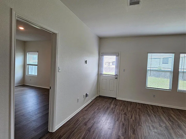 228 Gabriels Bluff Dr — Photo 12