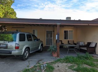 17806 Blythe St, Reseda, CA 91335