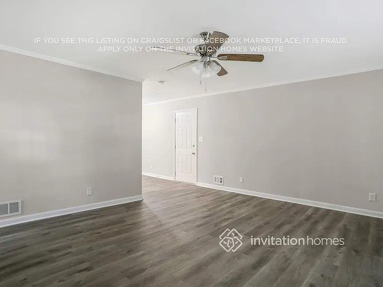 142 Learner Ct SE — Photo 4
