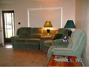4th image of 3009 Sunbury Ave