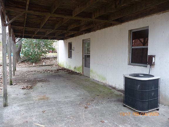2nd image of 1110 Highland St