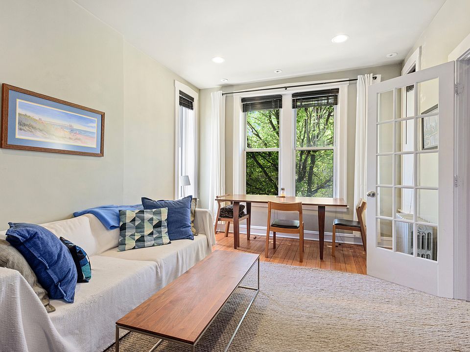 1st image of 1714 W Leland Ave #1F