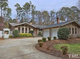 107 Roundtree Rd, Chapel Hill, NC 27514