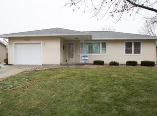 2490 17th Ave, Marion, IA 52302