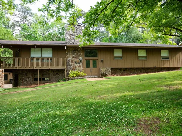 407 Etowah Ave, Opelika, AL 36801