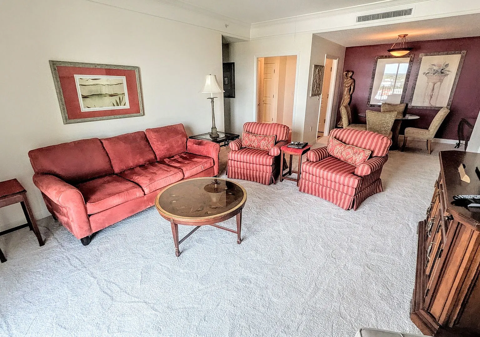 Seasonal/ Short-Term Turnkey Furnished- 2 /2 At The Renaissance Downtown!! — Photo 2