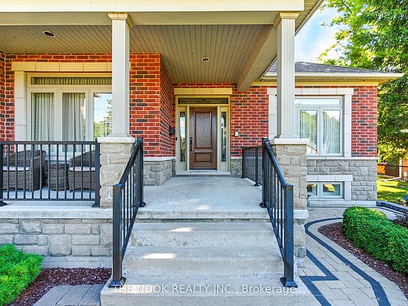 4th image of 59 Queen St