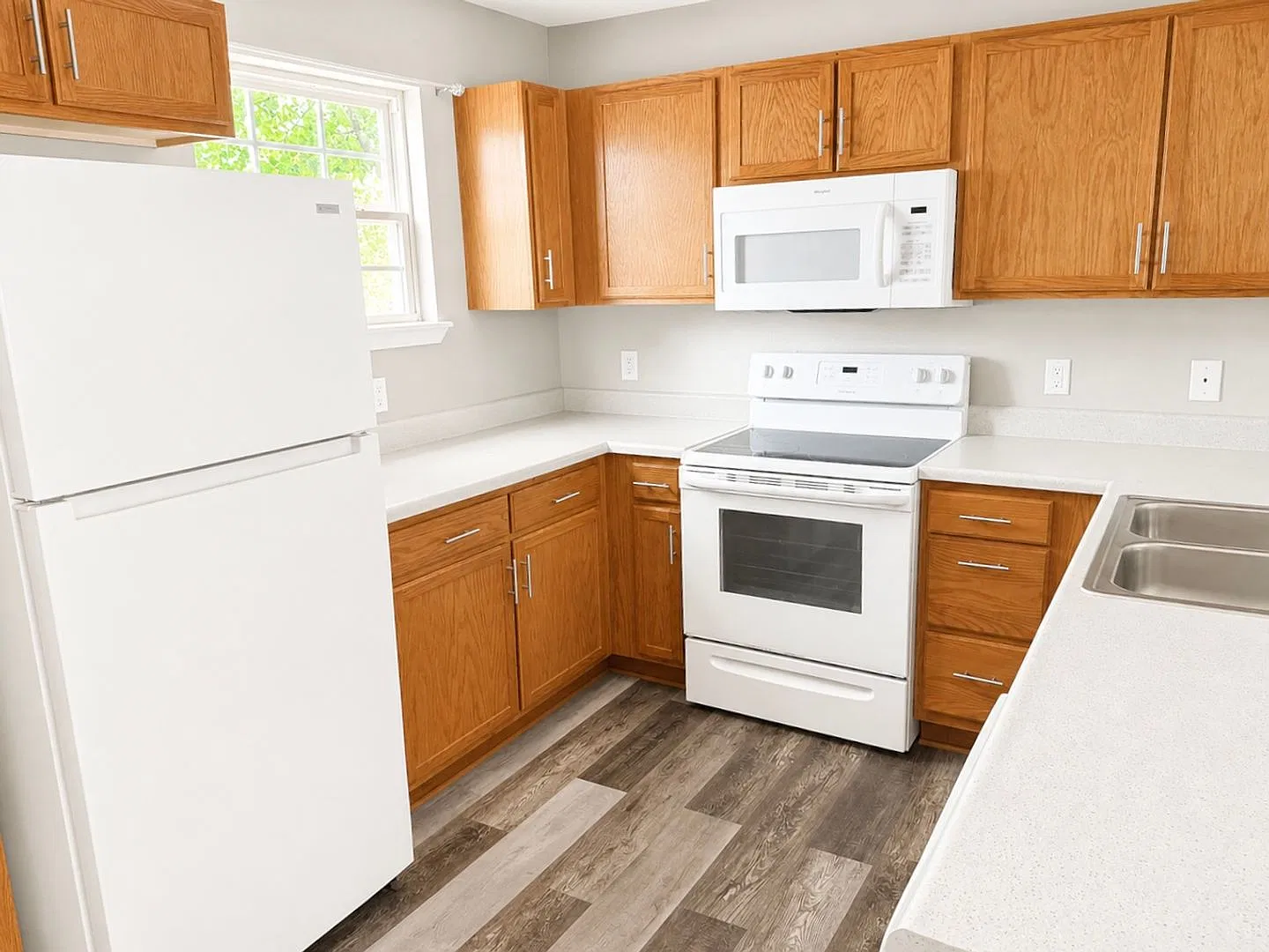 109 Garden Circle — Photo 3
