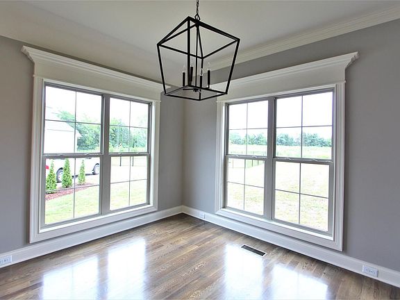 5th image of 908 Larkspur Ln #70