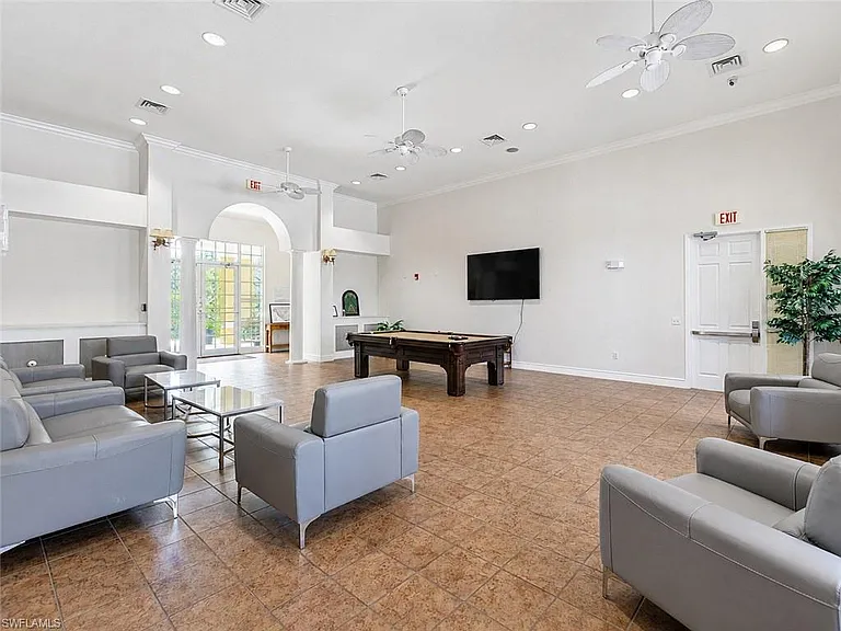 8294 Key Royal Cir #1631 — Photo 30