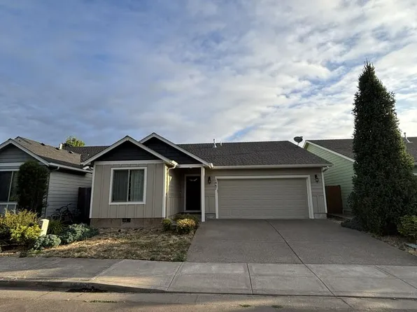 1067 Taurus Loop NE, Keizer, OR 97303