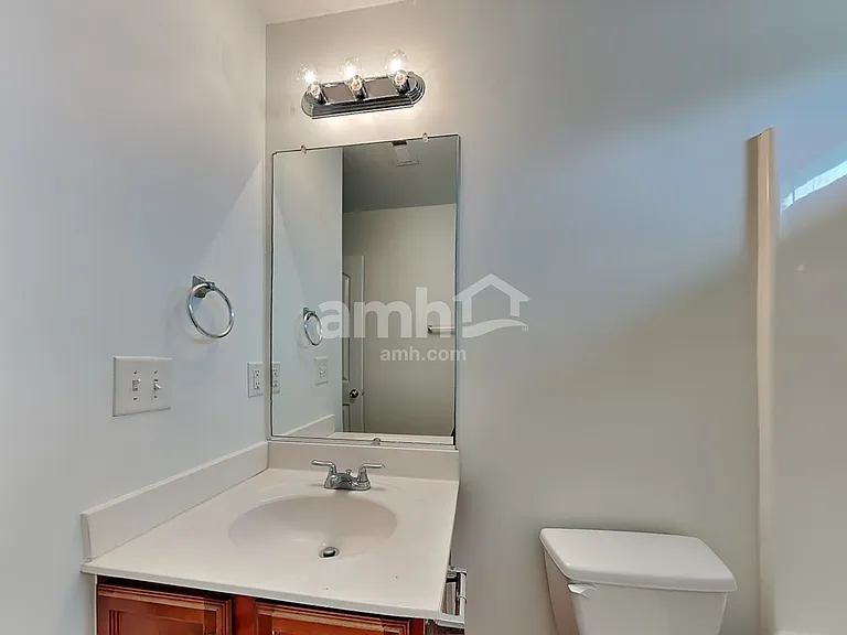 5039 Hogan Point Ct — Photo 16