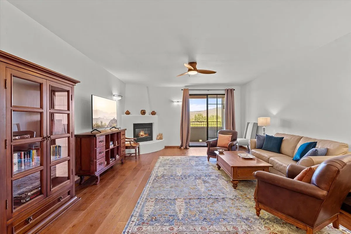 2 bed, 1970 sqft, $5,850 — Photo 4