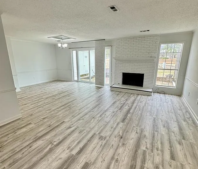 1722 Saint Charles Pl — Photo 6
