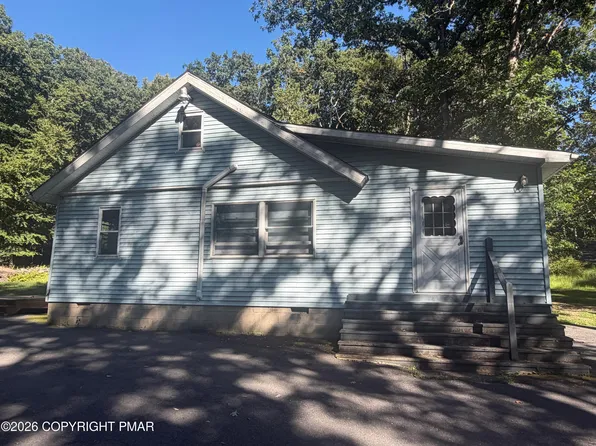 3374 Trafalgar Ave, East Stroudsburg, PA 18302