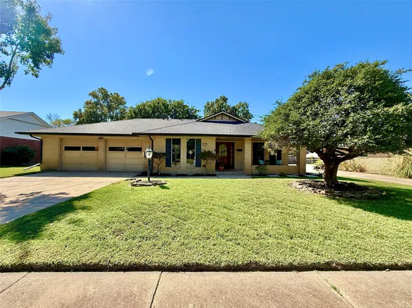 7204 E 55th Pl, Tulsa, OK 74145