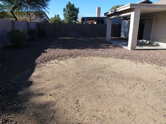 4th image of 16033 W Carmen Dr