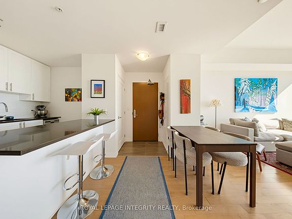 3rd image of 805 Carling Ave #4005