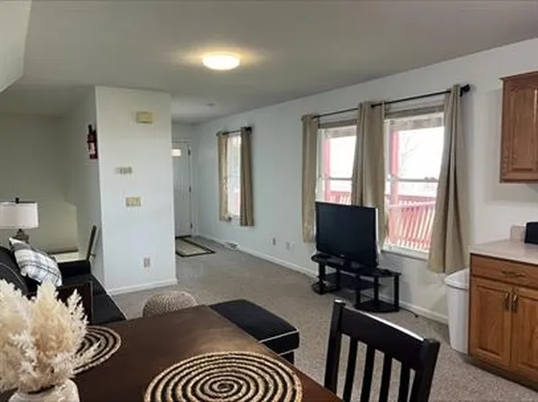 718 W 2nd St, Erie, PA