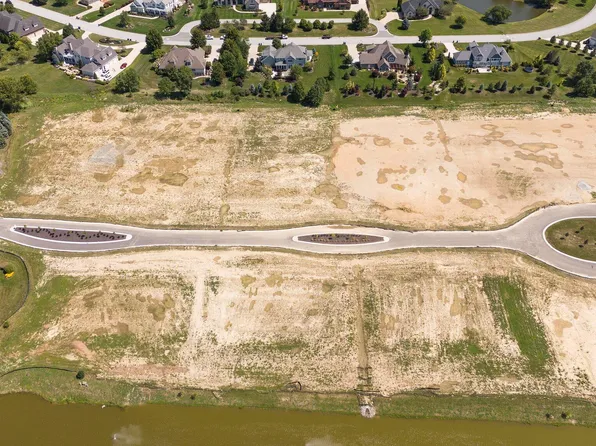 1919 Chamborde, Chesterton, IN 46304