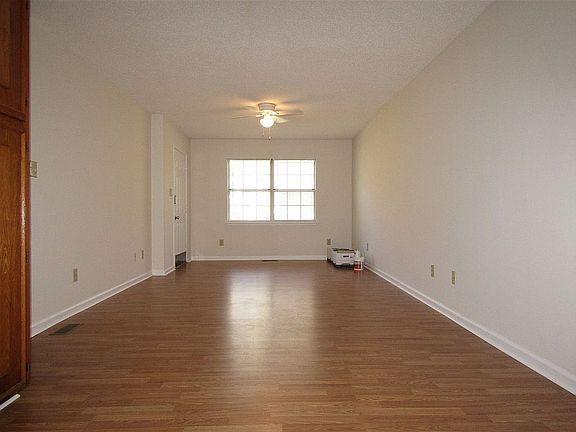 4th image of 420 Old Tasso Pl NE