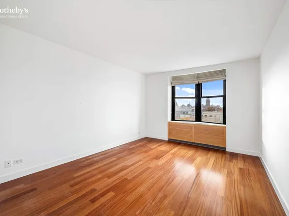 1001 Fifth Avenue image 6 of 8