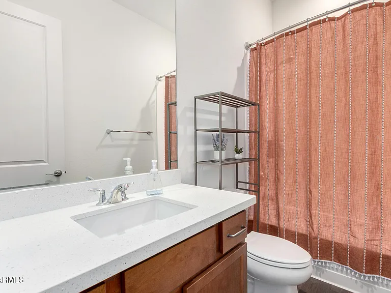 11491 N Luckenbach St — Photo 33
