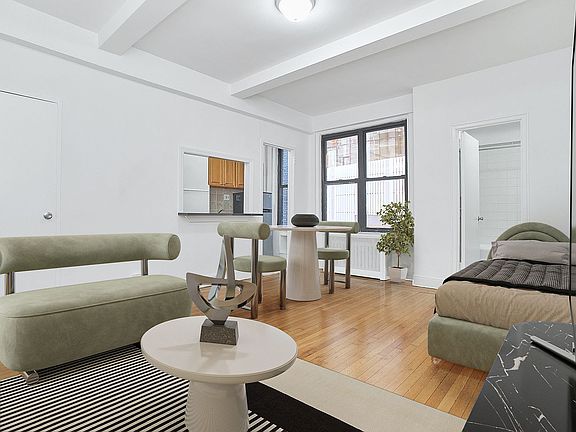 3rd image of 135 E 50th St APT 2C