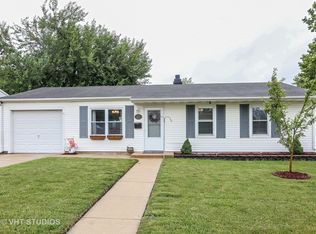 633 Kingston Dr, Romeoville, IL 60446