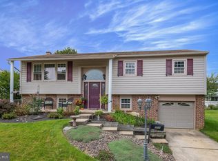 311 Governor Dr, Reading, PA 19607