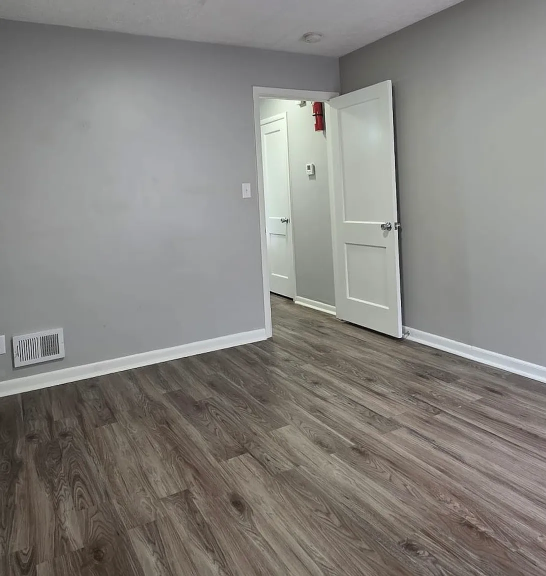 2 bed, 625 sqft, $895 — Photo 2