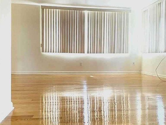 4th image of 3837 215th St