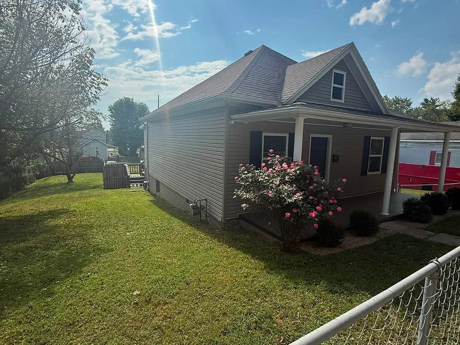 2 bed, 1100 sqft, $1,300 — Photo 1